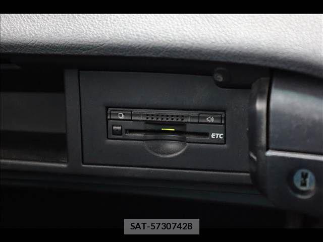 Toyota SAI 2013-12 8458364-9