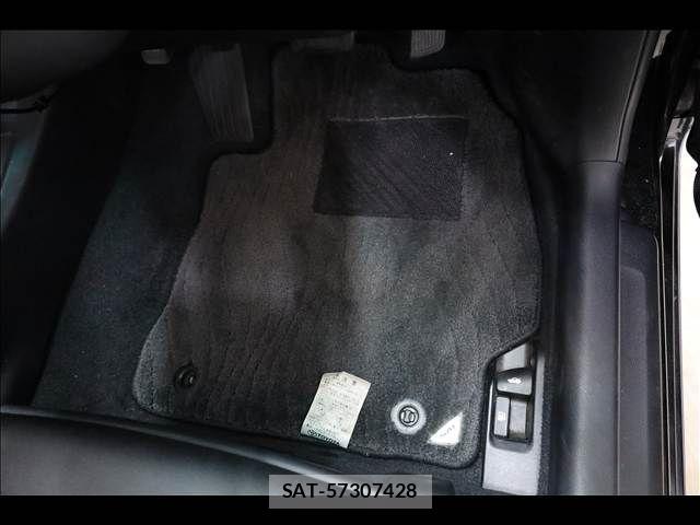 Toyota SAI 2013-12 8458364-16