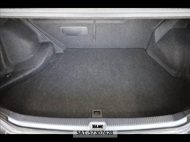 Toyota SAI 2013-12 8458364-19