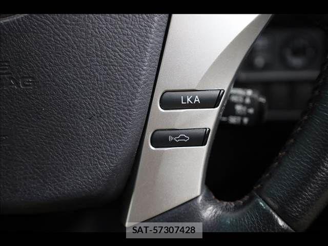 Toyota SAI 2013-12 8458364-5