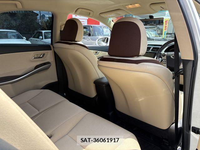 Toyota SAI 2016-07 8527191-16