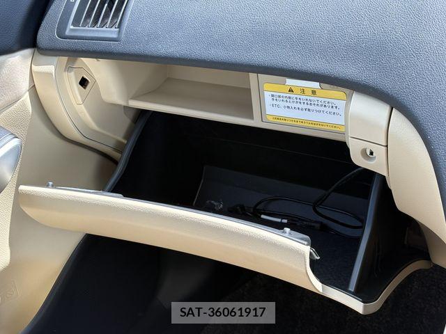 Toyota SAI 2016-07 8527191-28