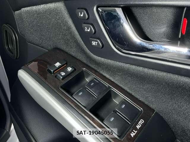 Toyota SAI 2014-09 8527185-15