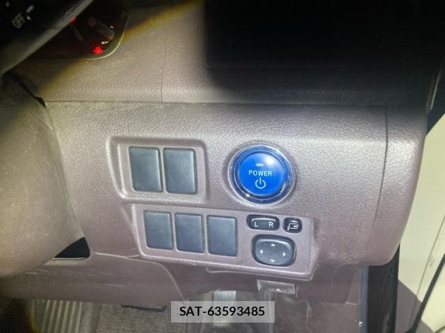 Toyota SAI 2010-04 8563471-11