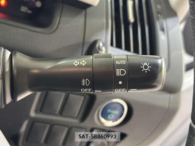 Toyota SAI 2010-01 8563470-11