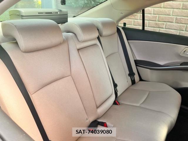 Toyota SAI 2012-07 8628759-17