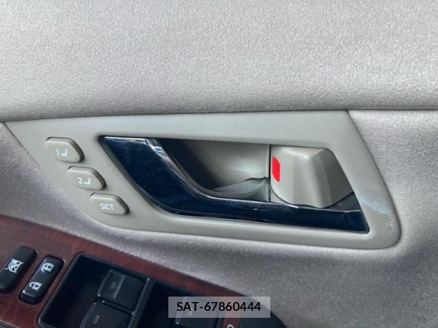 Toyota SAI 2010-01 8628758-17