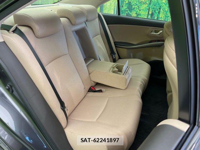 Toyota SAI 2012-01 8666867-8