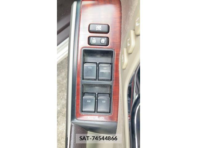 Toyota SAI 2010-10 8666868-10