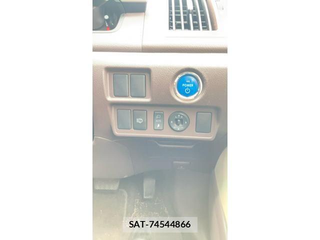 Toyota SAI 2010-10 8666868-11