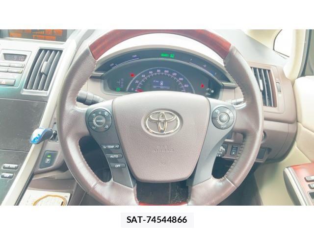 Toyota SAI 2010-10 8666868-12