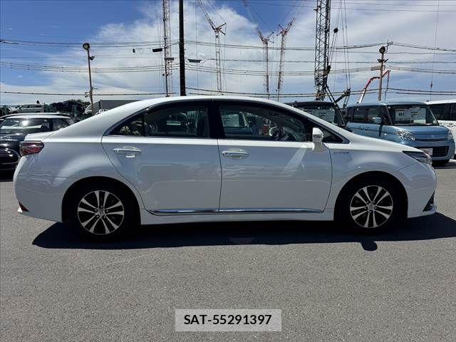 Toyota SAI 2014-03 8661397-11