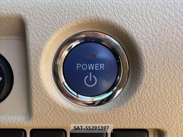 Toyota SAI 2014-03 8661397-24
