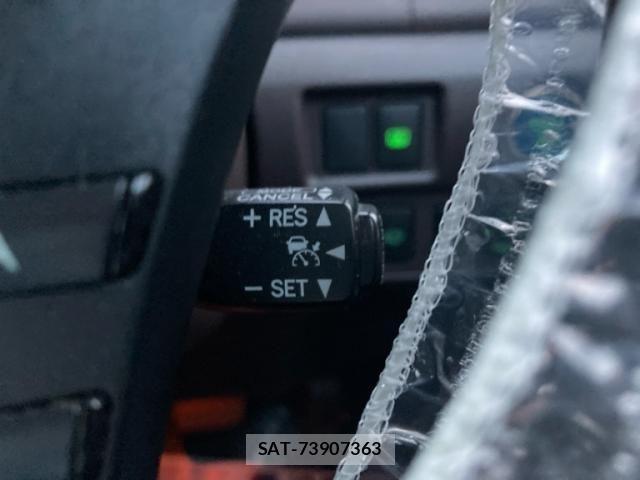 Toyota SAI 2009-12 8686486-19