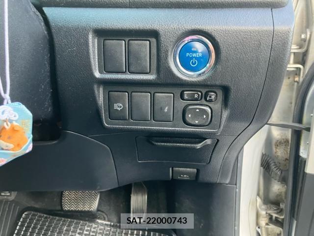 Toyota SAI 2010-11 8686488-15