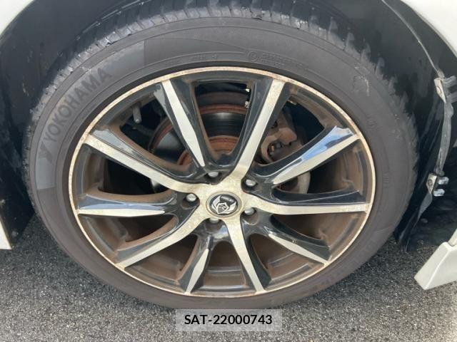 Toyota SAI 2010-11 8686488-3