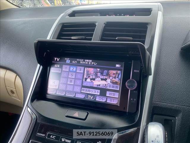 Toyota SAI 2013-12 8745676-5