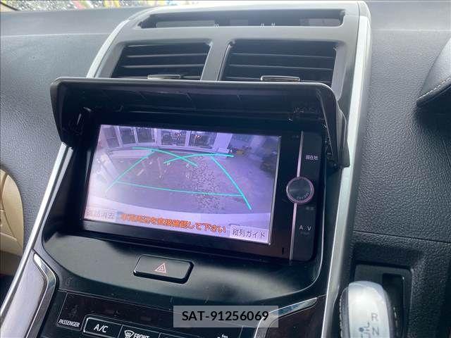 Toyota SAI 2013-12 8745676-6