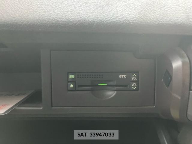 Toyota SAI 2010-04 8745681-24