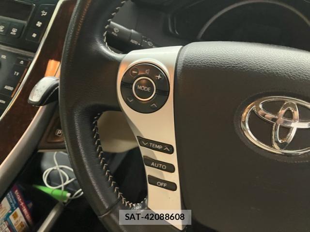 Toyota SAI 2013-10 8745679-15