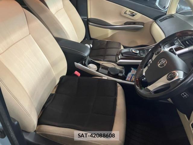 Toyota SAI 2013-10 8745679-17