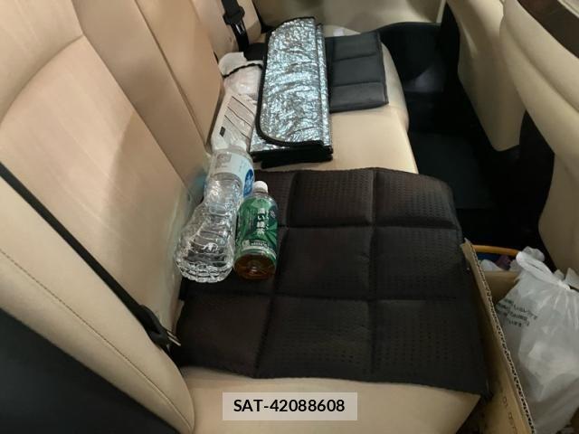 Toyota SAI 2013-10 8745679-18