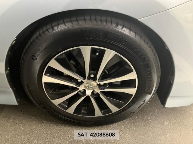 Toyota SAI 2013-10 8745679-7