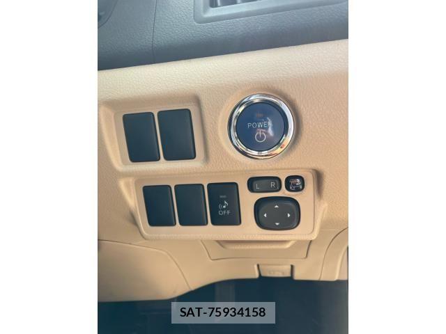 Toyota SAI 2013-02 8781926-16