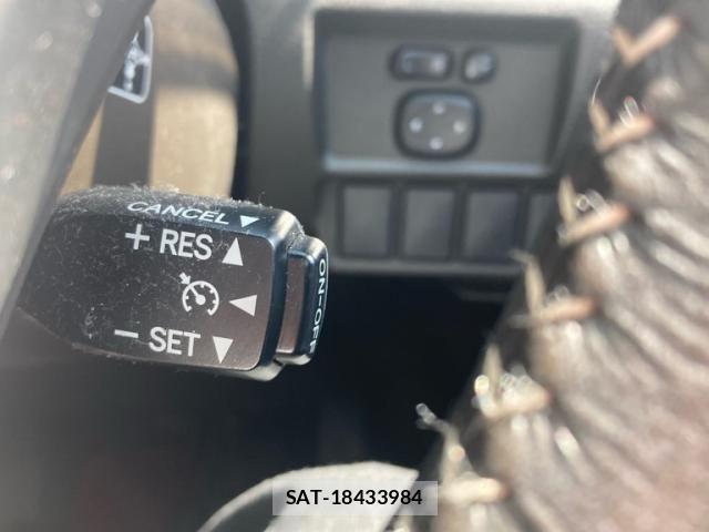 Toyota SAI 2014-07 8797387-17