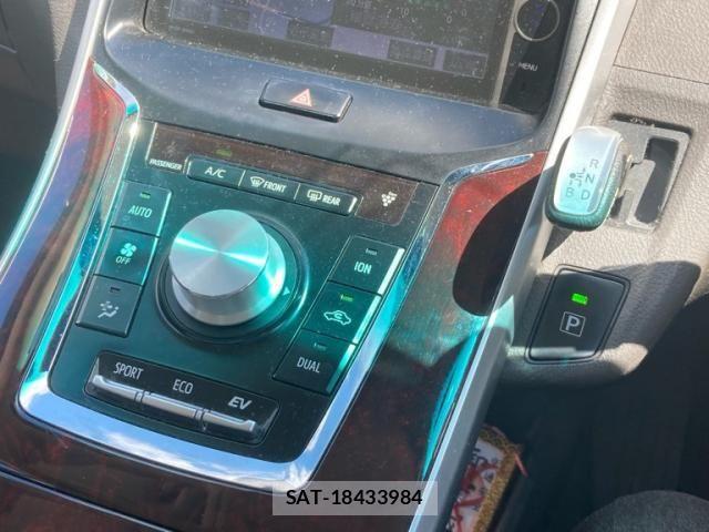Toyota SAI 2014-07 8797387-19