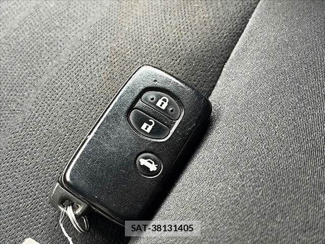 Toyota SAI 2016-04 8797385-18