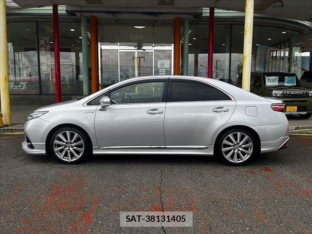 Toyota SAI 2016-04 8797385-4