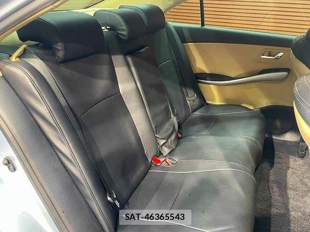 Toyota SAI 2013-08 8797386-11