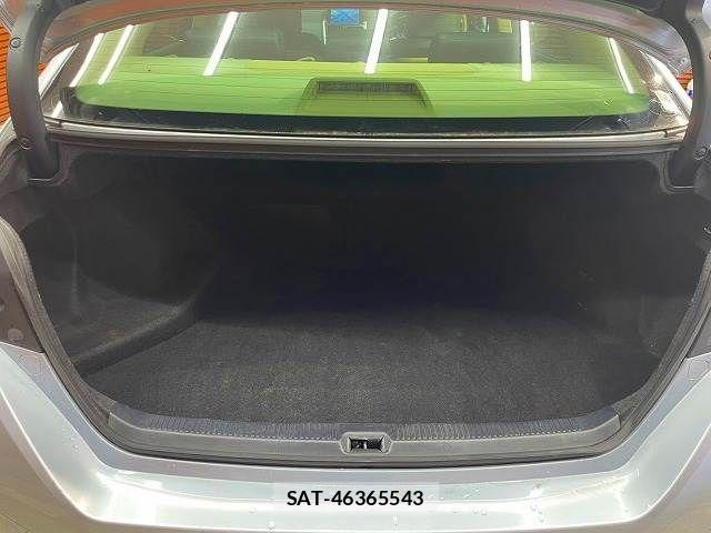 Toyota SAI 2013-08 8797386-12