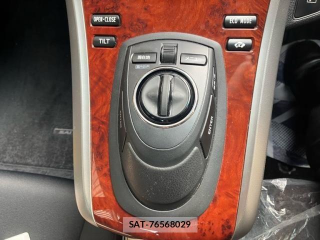 Toyota SAI 2012-06 8797388-18