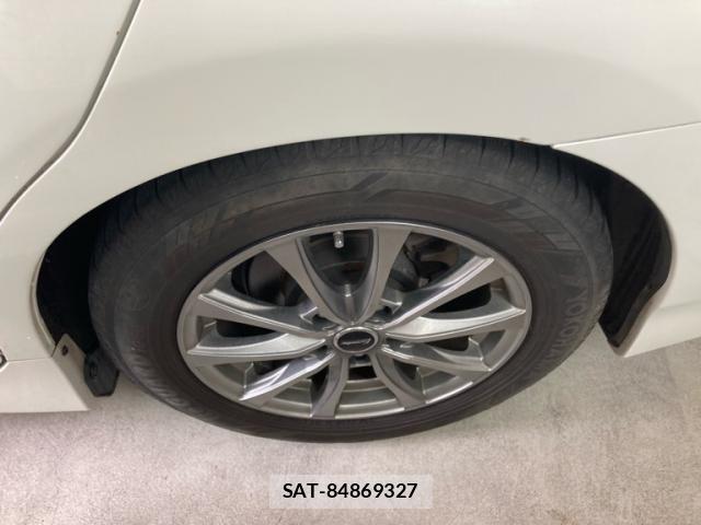 Toyota SAI 2014-06 8831425-6