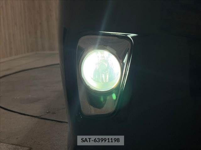 Toyota SAI 2010-01 8831426-12