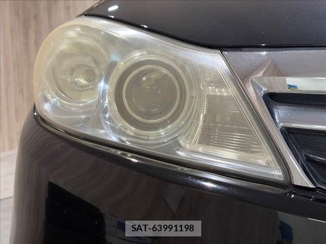 Toyota SAI 2010-01 8831426-21