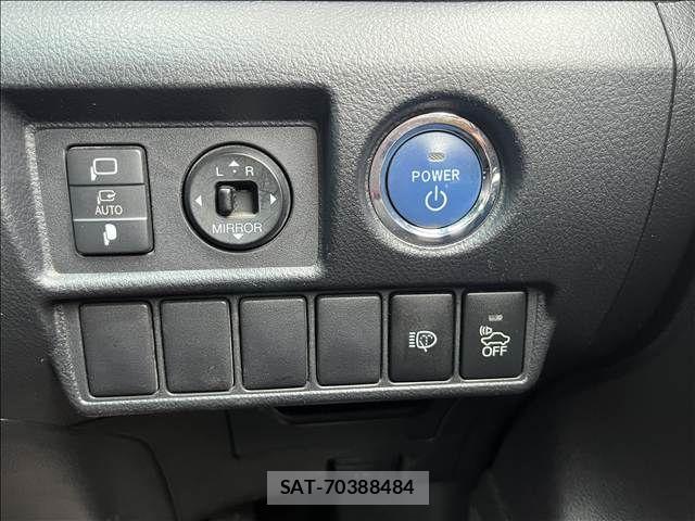 Toyota SAI 2016-09 8849647-25