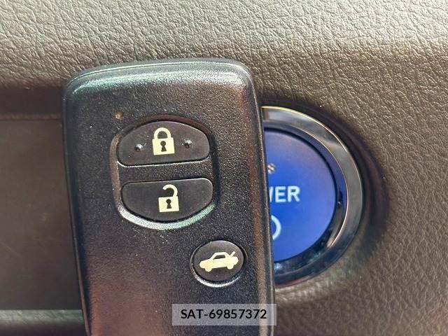 Toyota SAI 2015-08 8872012-6