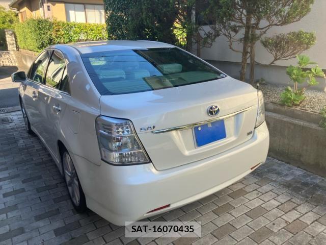 Toyota SAI 2009-12 8884297-5