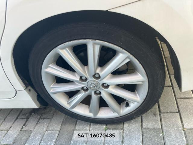 Toyota SAI 2009-12 8884297-7