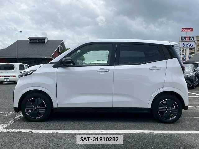 Nissan Sakura 2023-11 1093763-17