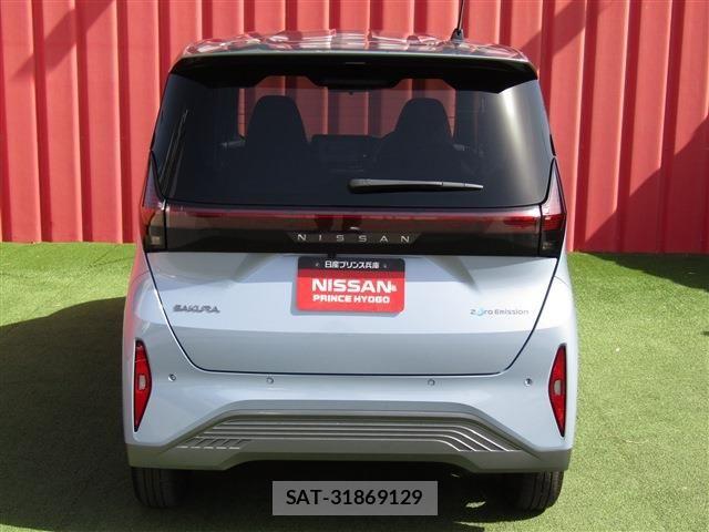 Nissan Sakura 2022-09 5877862-25