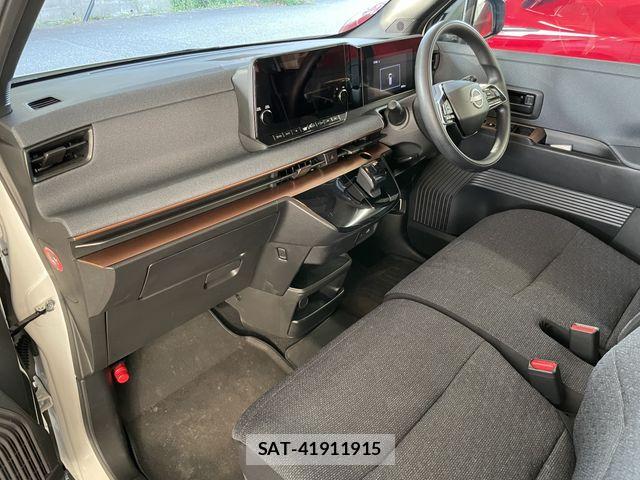 Nissan Sakura 2025-08 8210012-14