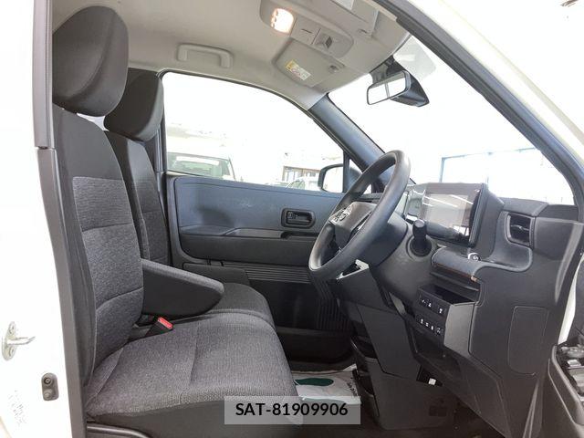 Nissan Sakura 2022-06 8210014-17