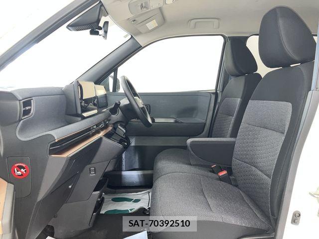 Nissan Sakura 2022-12 8210015-21
