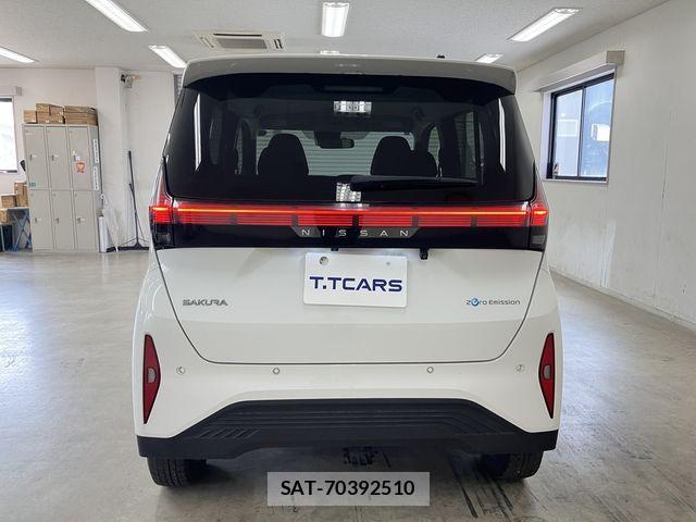 Nissan Sakura 2022-12 8210015-24