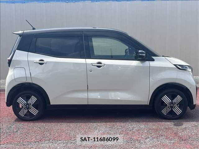 Nissan Sakura 2022-08 8458367-14
