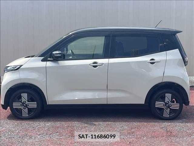 Nissan Sakura 2022-08 8458367-15